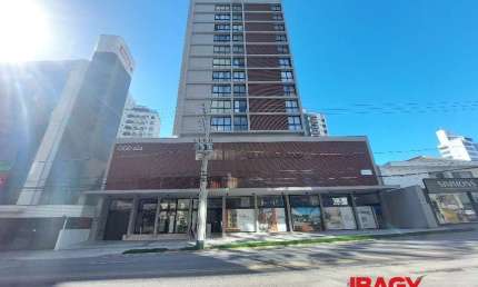 Apartamento com 1 quarto para alugar na Avenida Professor Othon Gama D'Eça, 624, Centro, Florianópolis por R$ 6.700
