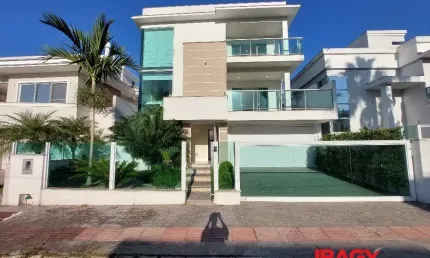 Casa com 4 quartos para alugar na Rua dos Sabiás, 89, Pedra Branca, Palhoça, 393 m2 por R$ 15.000