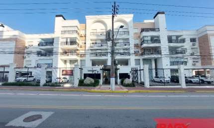 Excelente Apartamento 3 dormitório(s) em Abraão - Florianópolis