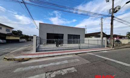 Barracão / Galpão / Depósito com 1 sala para alugar na Rua João Elias das Neves, 95, Bom Viver, Biguaçu, 227 m2 por R$ 8.500