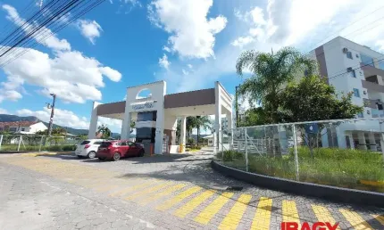 Excelente Apartamento 3 dormitório(s) em Forquilhas - São José