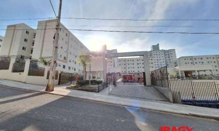 Excelente Apartamento 2 dormitório(s) em Areias - São José