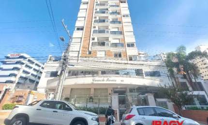 Apartamento com 2 quartos para alugar na Rua São Jorge, 180, Centro, Florianópolis, 62 m2 por R$ 5.500