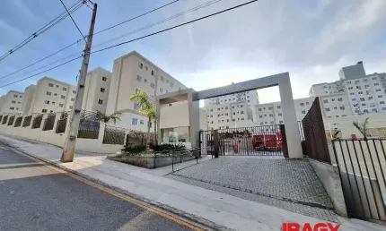 Apartamento com 2 quartos para alugar na Rua Lourival Luiz Gomes, 315, Areias, São José, 45 m2 por R$ 1.700