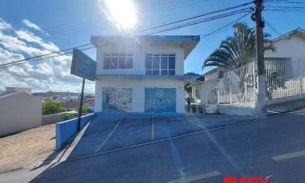 Barracão / Galpão / Depósito com 1 sala para alugar na Gertrudes Rampinelli, 87, Fazenda Santo Antônio, São José, 75 m2 por R$ 2.500