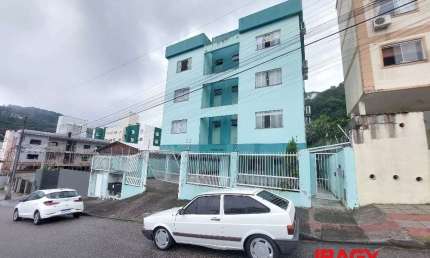 Apartamento com 2 quartos para alugar na Rua Antônio Amancio da Silveira, 82, Forquilhinhas, São José, 63 m2 por R$ 2.200
