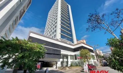 Oportunidade! Salas/Conjuntos em Centro - Florianópolis