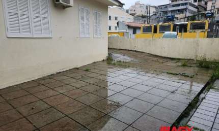 Casa com 4 quartos para alugar na Servidão Corintians, 100, Pantanal, Florianópolis, 120 m2 por R$ 5.500