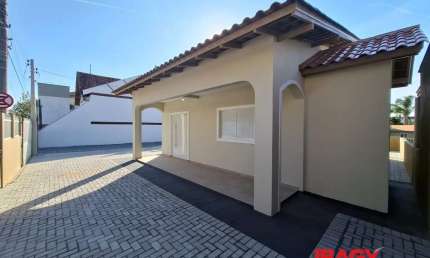 Casa com 3 quartos para alugar na Servidão Acrópole, 86, Ingleses, Florianópolis, 100 m2 por R$ 4.000