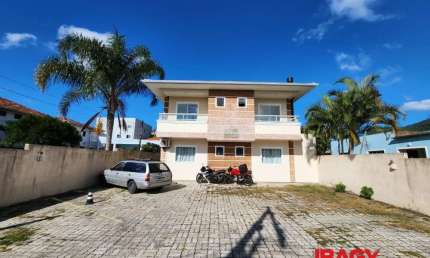 Apartamento com 2 quartos para alugar na Nagibo Ambrosio Marques, 122, Ingleses do Rio Vermelho, Florianópolis, 68 m2 por R$ 2.500