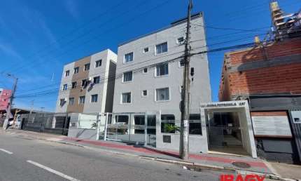 Apartamento com 2 quartos para alugar na Rua Adhemar da Silva, 187, Kobrasol, São José, 47 m2 por R$ 2.100