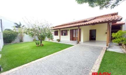 Casa com 3 quartos para alugar na Servidão José Manoel Pacifico, 170, Ingleses do Rio Vermelho, Florianópolis, 175 m2 por R$ 6.000