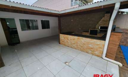 Casa com 3 quartos para alugar na Rua Moinho Rio Vermelho, 26, São João do Rio Vermelho, Florianópolis, 97 m2 por R$ 3.700