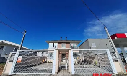 Apartamento com 2 quartos para alugar na Rua Claudio Espindola, 28, Nova Palhoça, Palhoça, 60 m2 por R$ 2.500