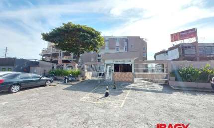 Excelente Apartamento 1 dormitório(s) em Capoeiras - Florianópolis