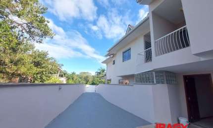 Casa com 4 quartos para alugar na Rua Doutor Agostinho Sielski, 339, Santa Mônica, Florianópolis, 200 m2 por R$ 7.100