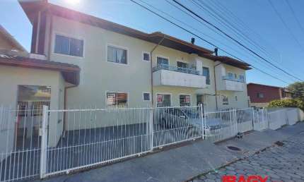 Apartamento com 2 quartos para alugar na Servidão Abelardo Manoel dos Santos, 146, Ingleses, Florianópolis, 60 m2 por R$ 1.950