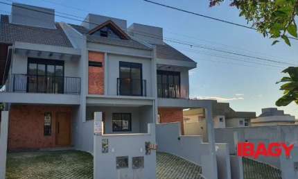 Casa com 3 quartos para alugar na Servidão Ana Maria da Costa, 155, Campeche, Florianópolis, 200 m2 por R$ 6.900