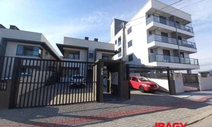 Apartamento com 2 quartos para alugar na Lair Quadros de Espindola, 139, Nova Palhoça, Palhoça, 60 m2 por R$ 2.500