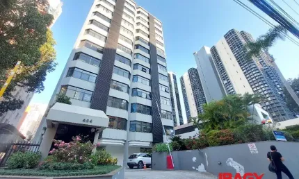 Oportunidade! Salas/Conjuntos em Centro - Florianópolis