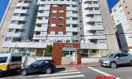 Apartamento com 3 quartos para alugar na Rua Doutor Homero de Miranda Gomes, 118, Estreito, Florianópolis, 84 m2 por R$ 4.300