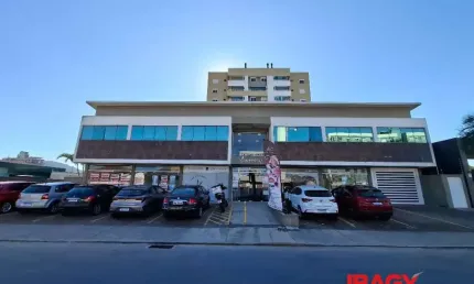 Ponto comercial para alugar na Rua Domingos Coelho, 823, Praia João Rosa, Biguaçu