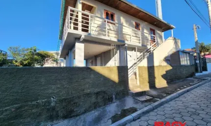 Excelente Casa 2 dormitório(s) em Ingleses do Rio Vermelho - Florianópolis