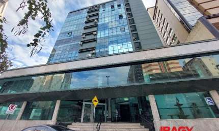 Oportunidade! Salas/Conjuntos em Centro - Florianópolis
