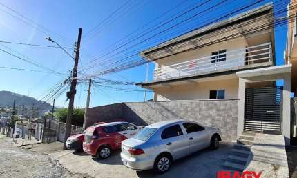 Excelente Kitnet 0 dormitório(s) em Serraria - São José