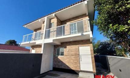 Casa com 2 quartos para alugar na Rua Angelino Francisco da Silva, 32, Barra do Aririú, Palhoça, 75 m2 por R$ 3.000