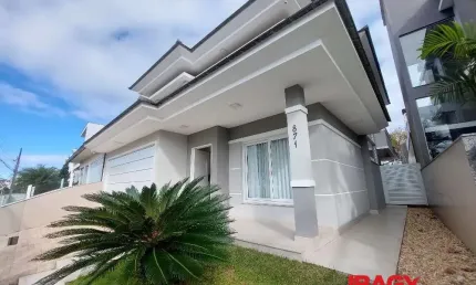Casa com 3 quartos para alugar na Rua das Baronesas, 871, Pedra Branca, Palhoça, 264 m2 por R$ 15.000
