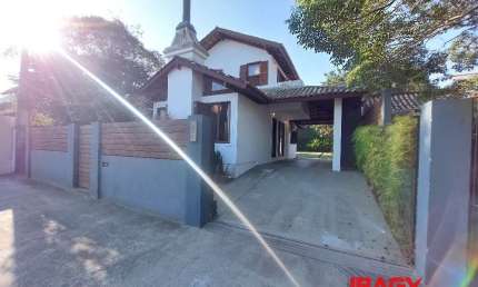 Excelente Casa 3 dormitório(s) em Rio Tavares - Florianópolis
