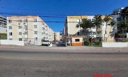 Excelente Apartamento 3 dormitório(s) em Abraão - Florianópolis
