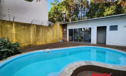 Casa com 3 quartos para alugar na Humberto Rohden, 825, Campeche, Florianópolis, 180 m2 por R$ 8.500