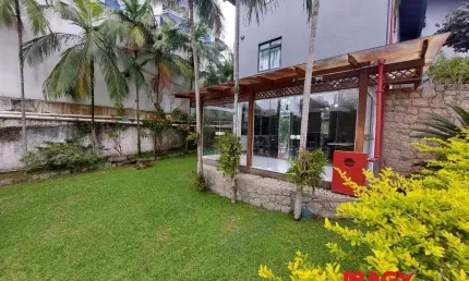 Ponto comercial para alugar na Rua Capitão Romualdo de Barros, 707, Carvoeira, Florianópolis