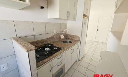 Apartamento com 2 quartos para alugar na João M Rosa, 490, Praia João Rosa, Biguaçu, 44 m2 por R$ 1.500