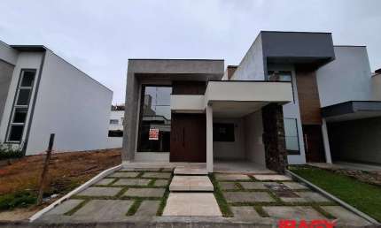 Excelente Casa 3 dormitório(s) em Beira Rio - Biguaçu