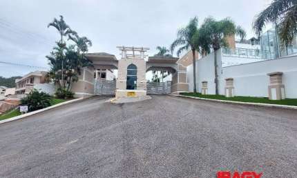 Excelente Casa 4 dormitório(s) em CACUPE - FLORIANOPOLIS