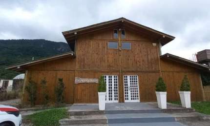 Casa comercial para alugar na Laerte Stefens, 51, Pedra Branca, Palhoça
