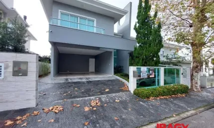 Excelente Casa 4 dormitório(s) em Pedra Branca - Palhoça