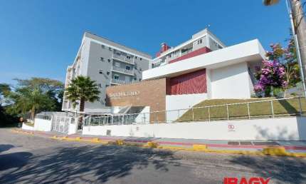 Excelente Apartamento 2 dormitório(s) em Centro - São José