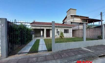 Excelente Casa 2 dormitório(s) em Forquilhas - São José