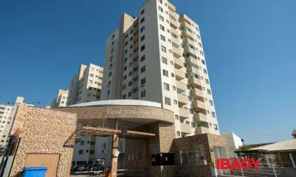 Excelente Apartamento 2 dormitório(s) em Areias - São José