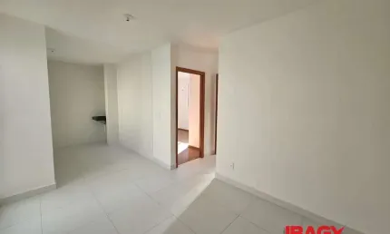 Excelente Apartamento 2 dormitório(s) em Jardim Janaína - Biguaçu