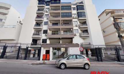 Excelente Apartamento 3 dormitório(s) em Abraão - Florianópolis