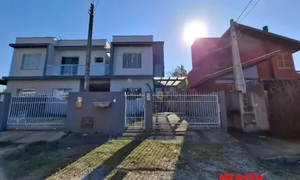 Excelente Casa 3 dormitório(s) em Campeche - Florianópolis