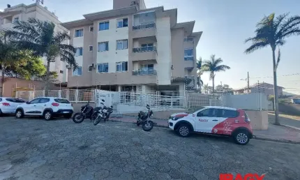 Excelente Apartamento 2 dormitório(s) em Potecas - São José