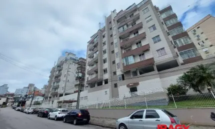 Excelente Apartamento 2 dormitório(s) em Capoeiras - Florianópolis