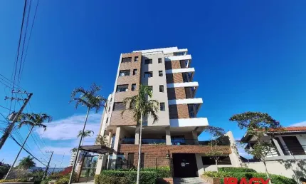 Excelente Apartamento 0 dormitório(s) em Abraão - Florianópolis