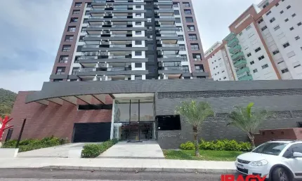 Casa com 3 quartos para alugar na Rua Alba Dias Cunha, 180, Trindade, Florianópolis